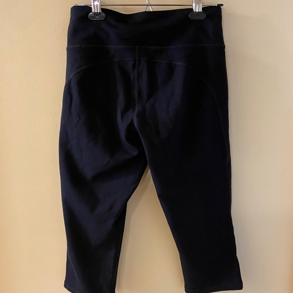Hyba black capri yoga pants - medium - NWOT - Picture 3 of 7